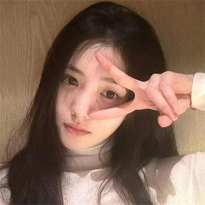 一人有一点颜色